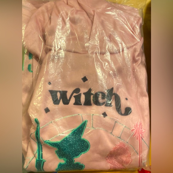 Wicked Hooded Sweatshirt NWT - Picture 5 of 8